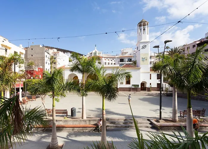 Live Cristianos Playeros Close To The *