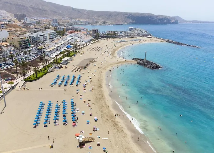 Live Cristianos Playeros Close To The *